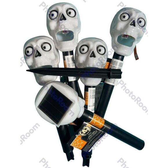 > Set Of 5 Halloween Yard Decorations Solar Pathway Stake Skull Lights New! - Picture 2 of 2